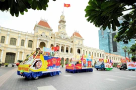 组图：越南全国各地为选举日做好准备